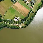 Zakatek Mala-apartamenty Nad Jeziorem * Kołczewo