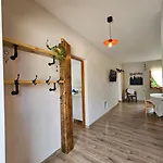 Zakatek Mala-apartamenty Nad Jeziorem Apartment