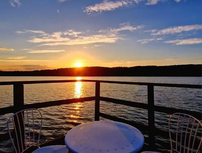 Zakatek Mala-apartamenty Nad Jeziorem Kołczewo